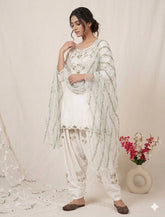 Elegant White Embroidered Kurta Pant Set for Women
