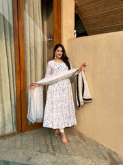 White Floral Anarkali Set with Contrast Black Bordered Dupatta