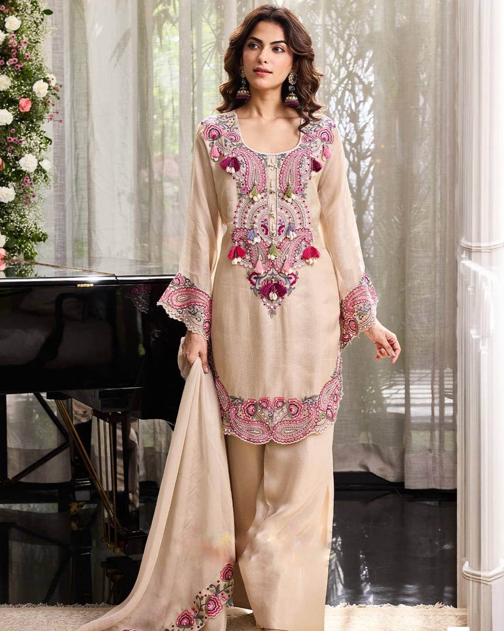 Elegant Cream Georgette Embroidered Kurta Set with Dupatta
