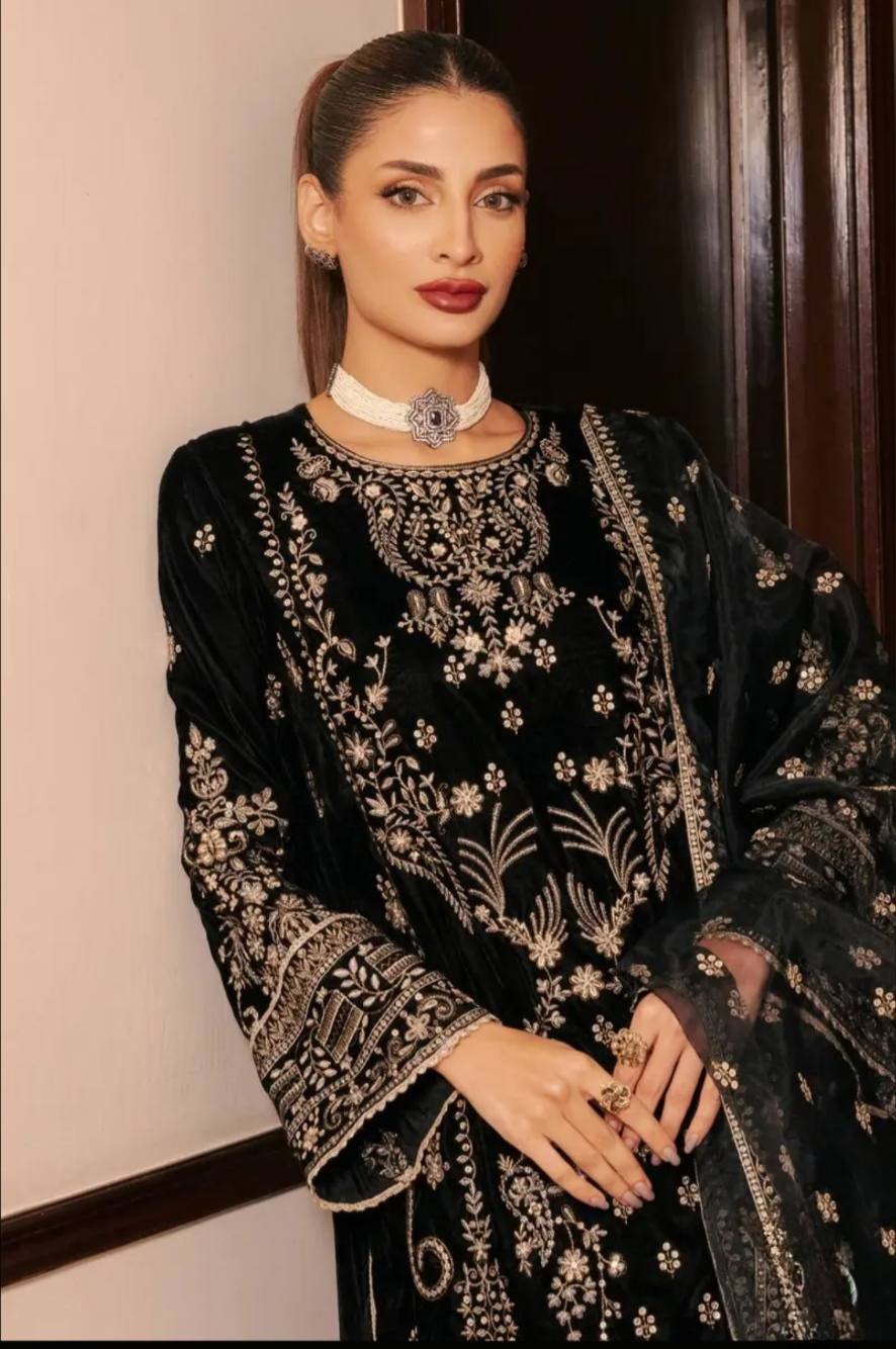Luxury Black Velvet Embroidered Salwar Suit with Organza Dupatta - Festive Party Wear 3-Piece Set