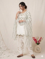 Elegant White Embroidered Kurta Pant Set for Women
